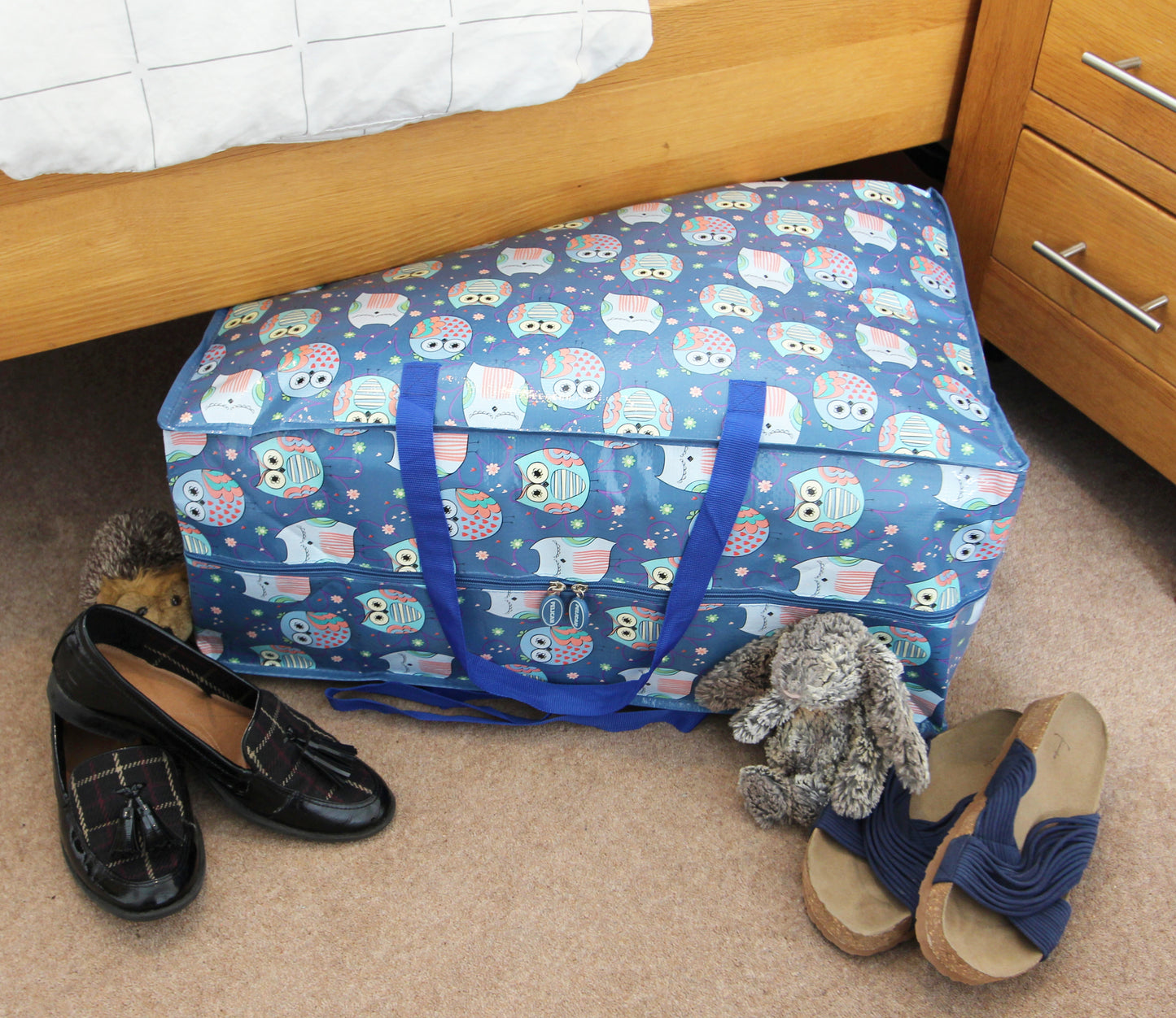 Sleepy Owls Print Laundry Storage Bag