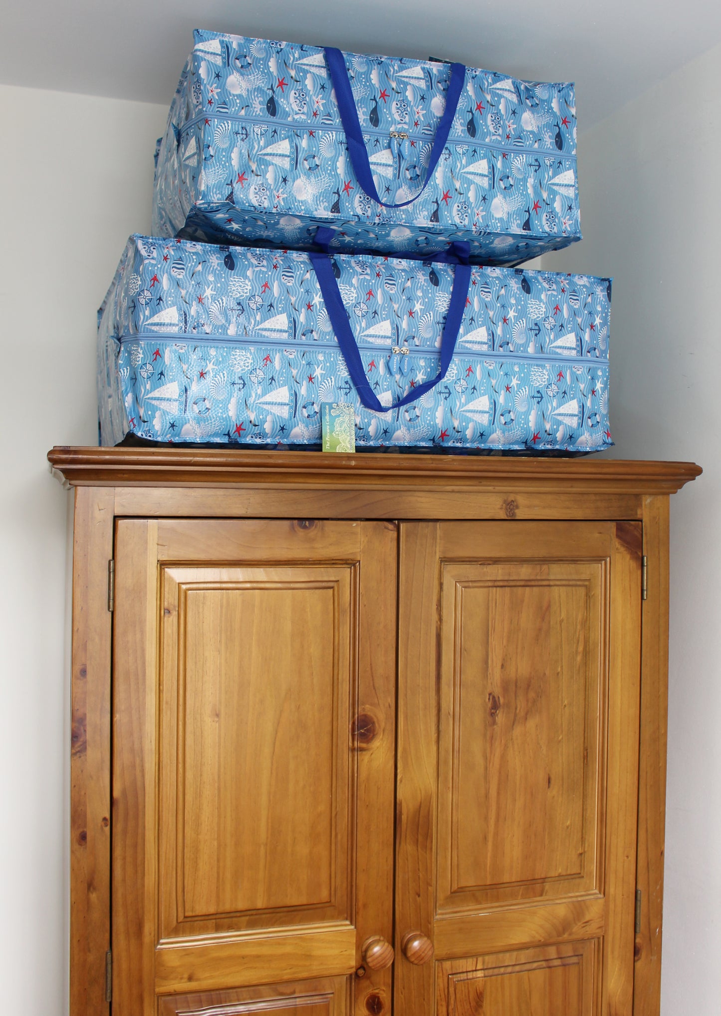 Seaside Print Laundry Storage Bag