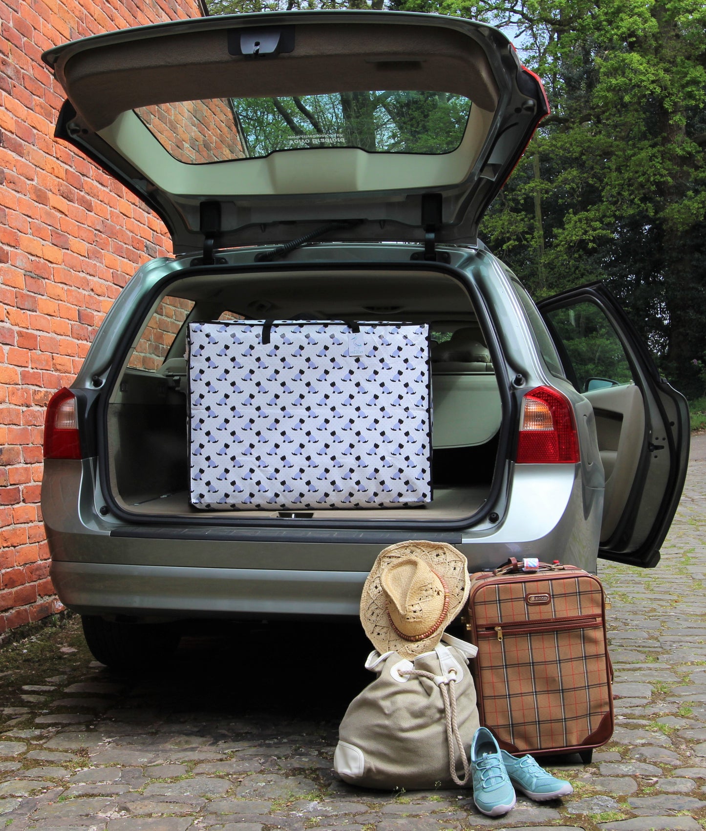 Scotty Dogs Print Laundry Storage Bag