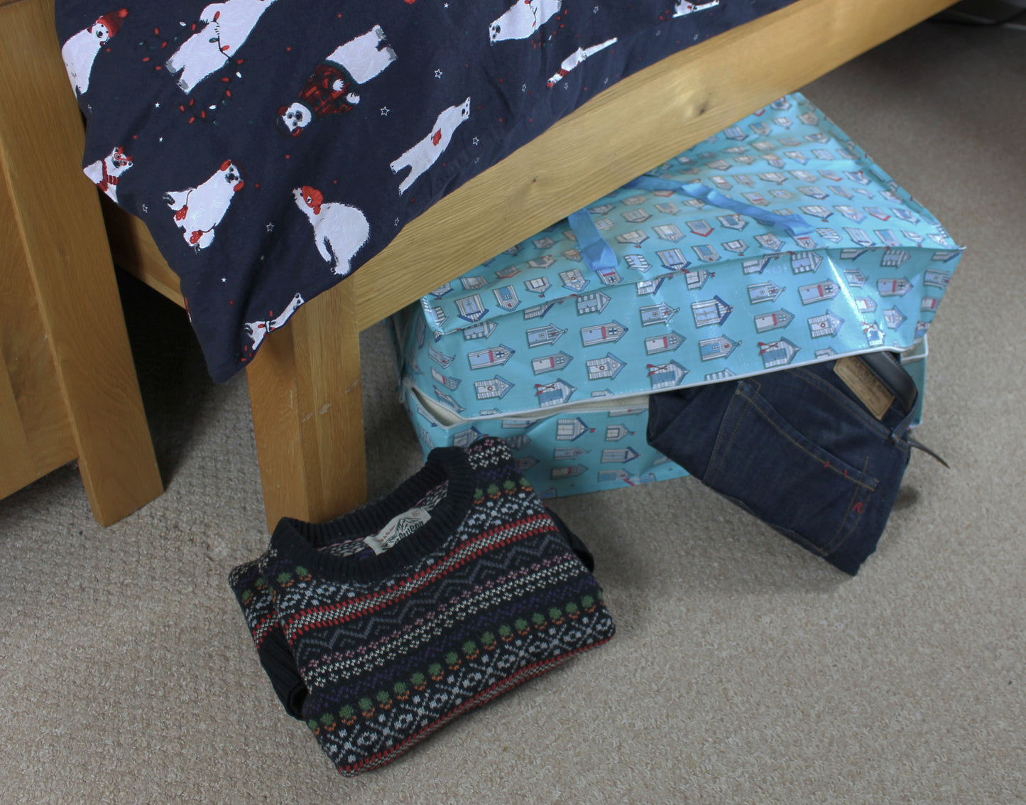 Blue Beach Huts Print Laundry Storage Bag